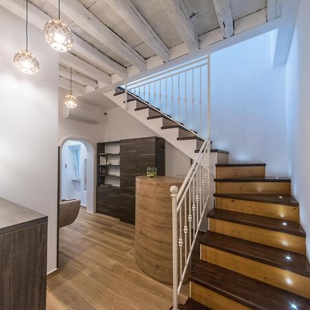 Suite Santa Chiara Trani Exterior photo