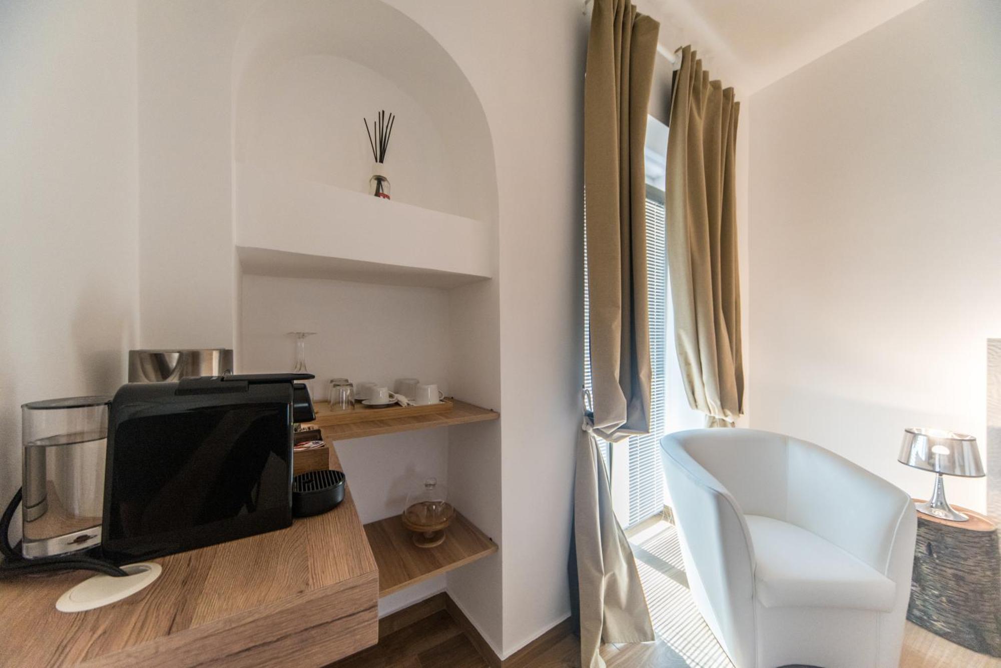 Suite Santa Chiara Trani Exterior photo