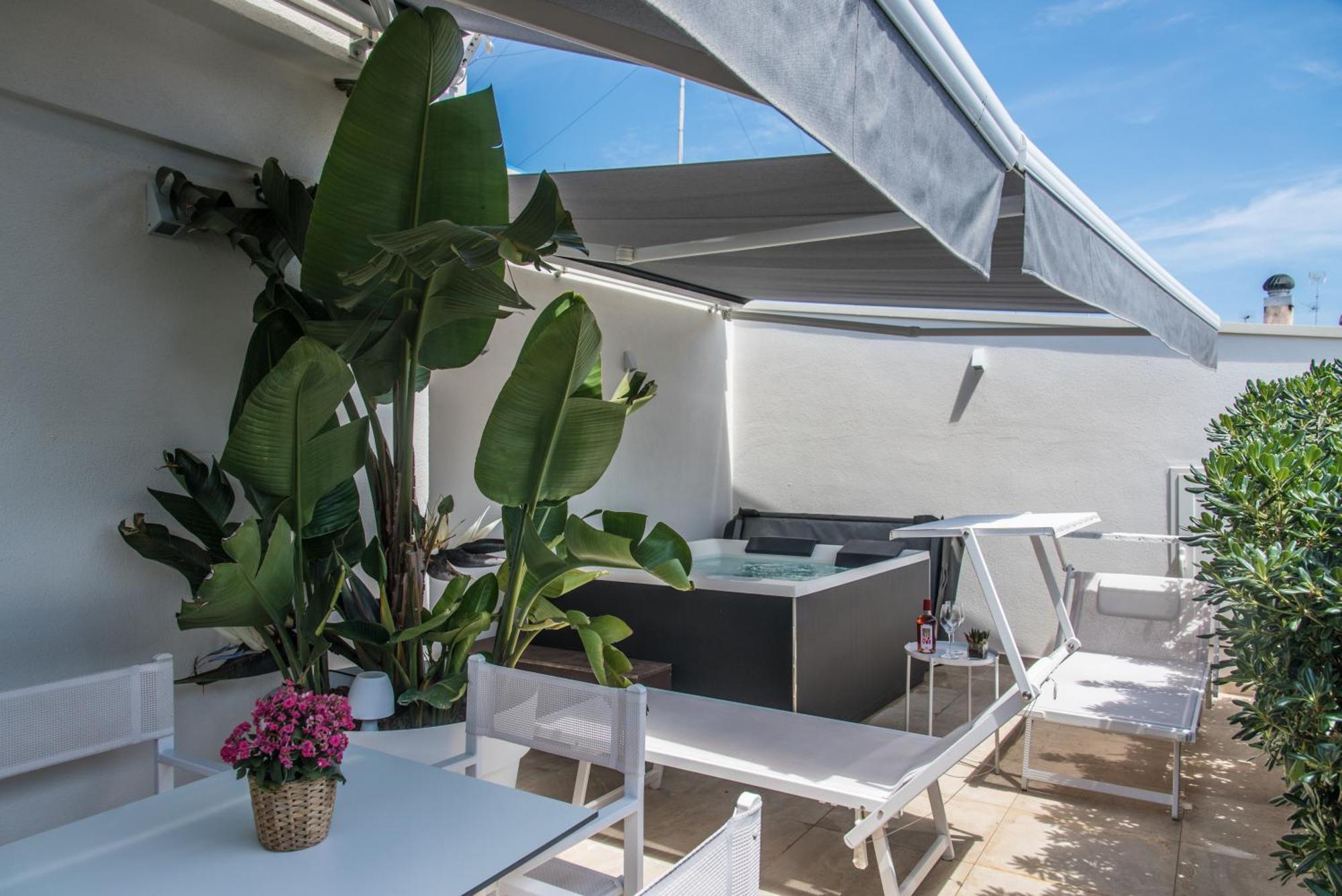 Suite Santa Chiara Trani Exterior photo