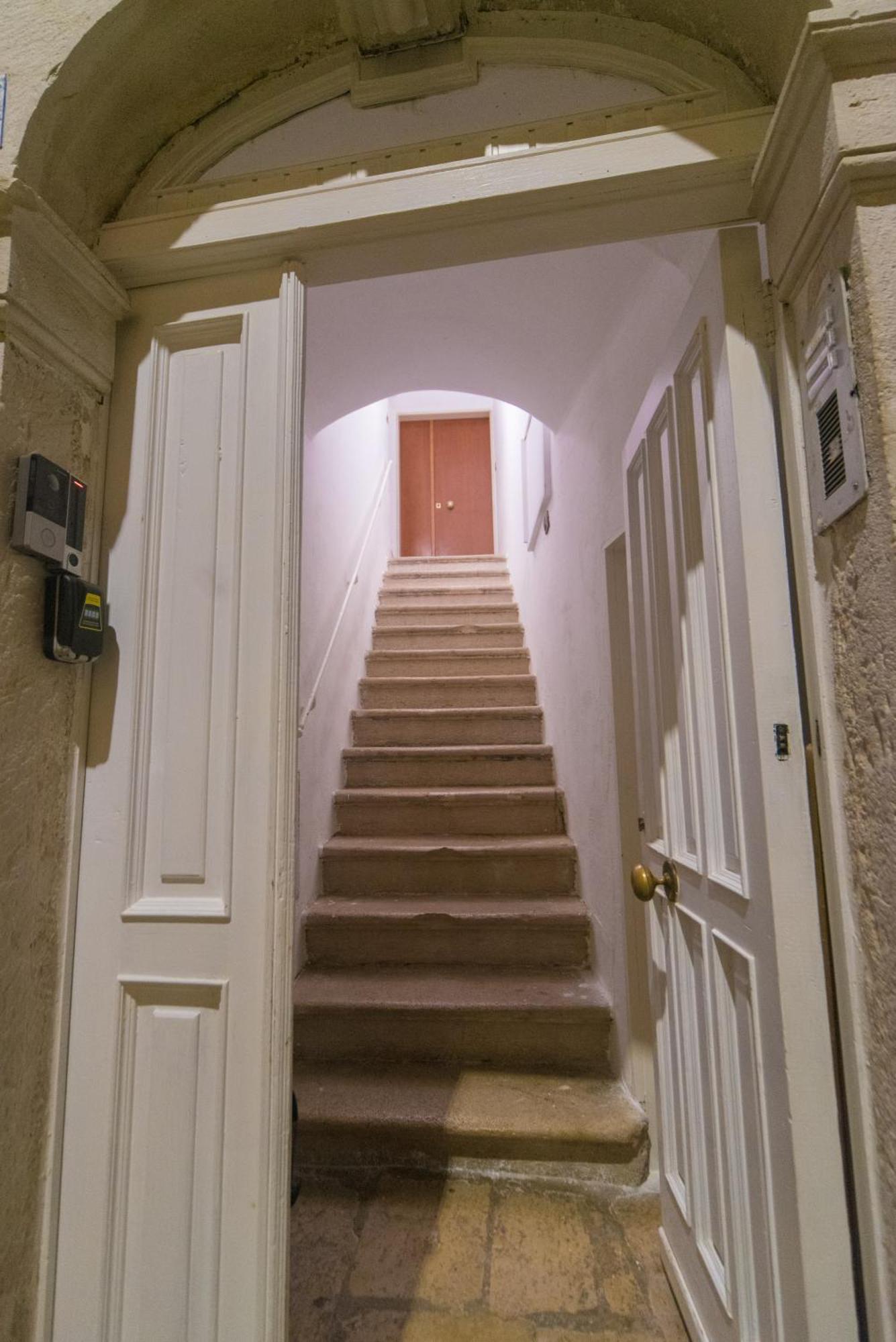 Suite Santa Chiara Trani Exterior photo